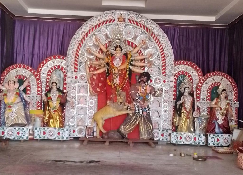 Essay on Durga Puja in Hindi